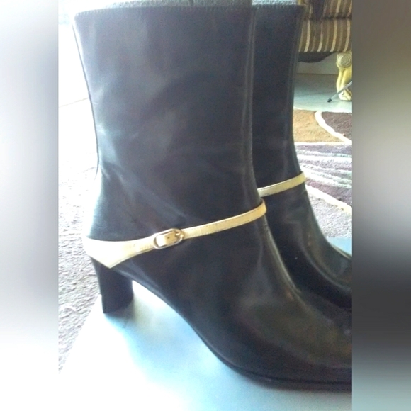 BNWOT VINTAGE NINE WEST LEATHER BOOTS BLACK/ CREAM SZ. 9.5 M (DANSEL) - Picture 2 of 8